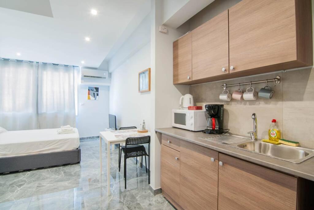 Cosy Studio For 2 People In The City Center Apartment Атина Екстериор снимка